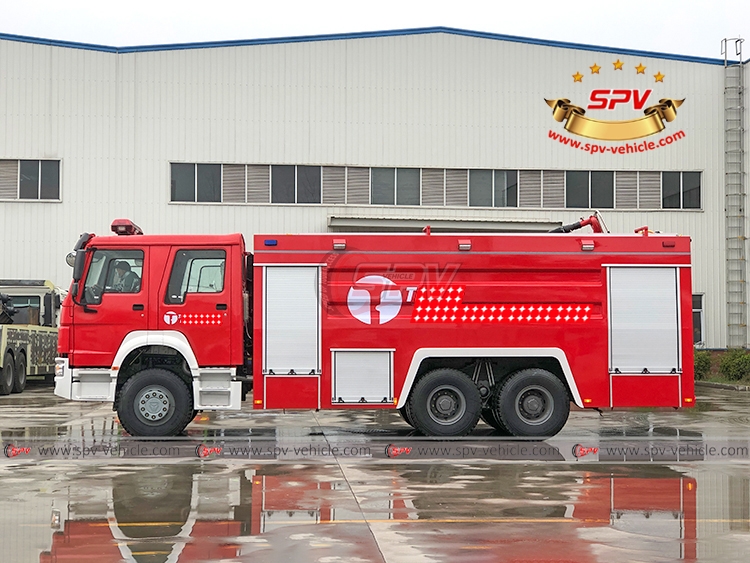 Foam Fire Tanker Sinotruk - LS